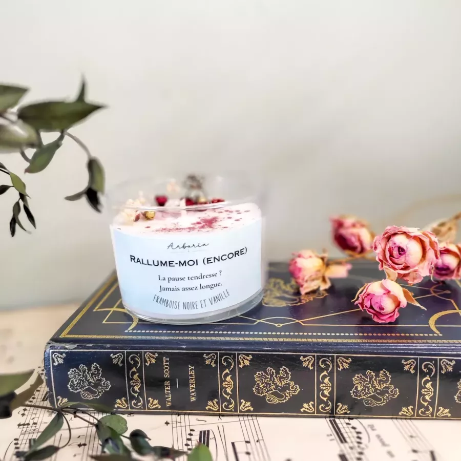 bougie à message Rallume-moi encore parfum framboise noire et vanille