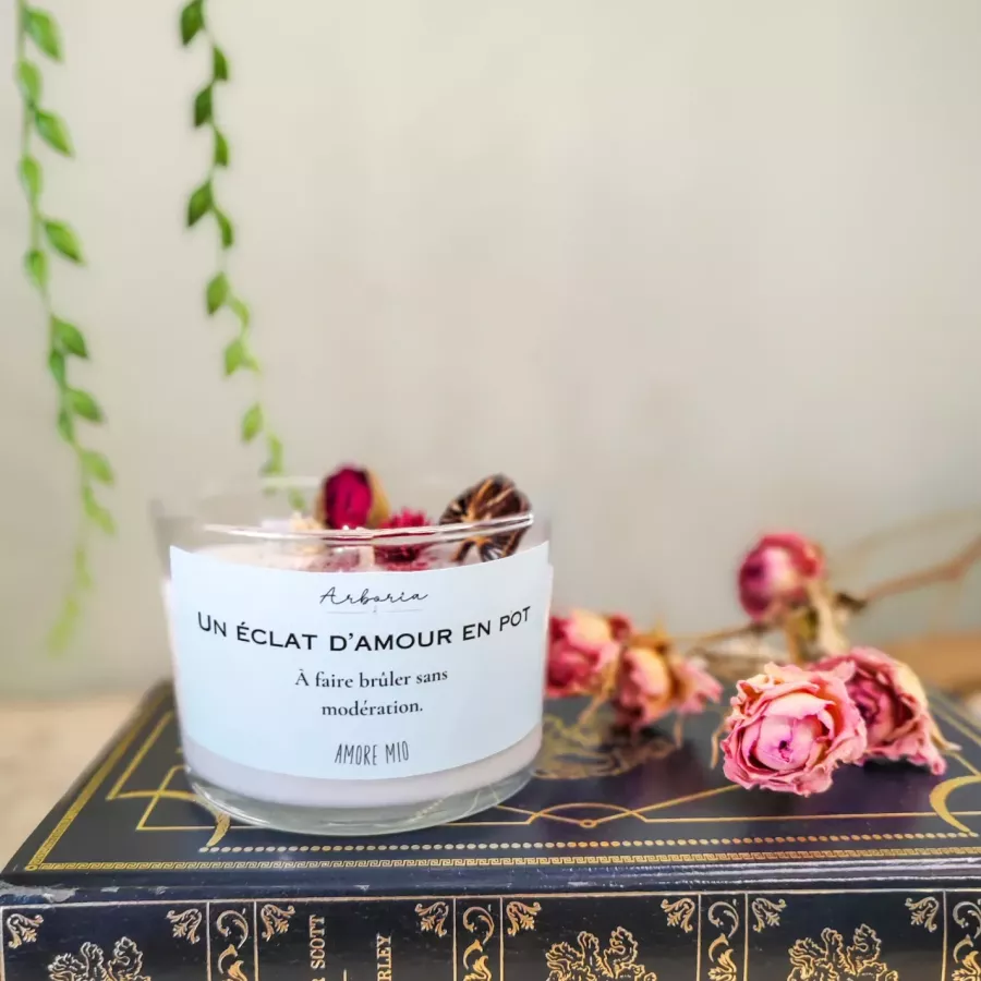 Bougie artisanale unique Amore Mio parfum fruité et floral