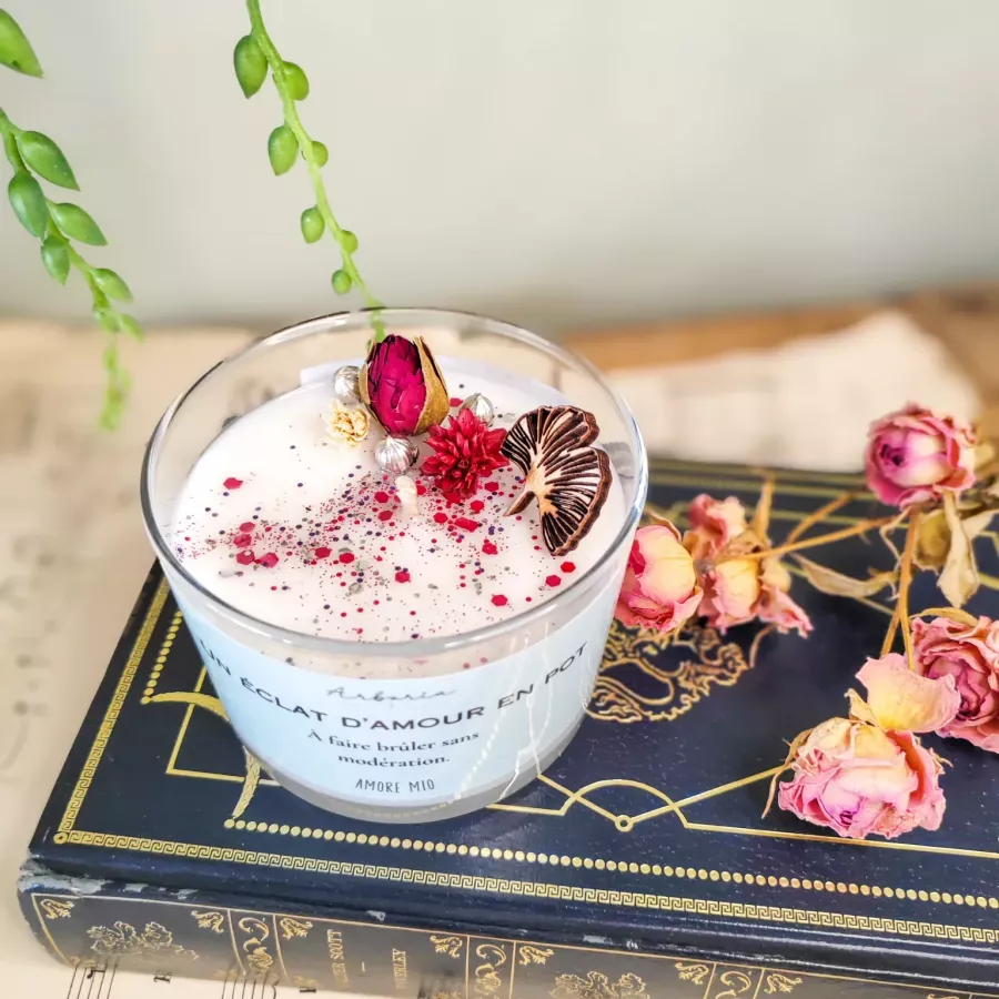 Bougie artisanale unique Amore Mio parfum fruité et floral