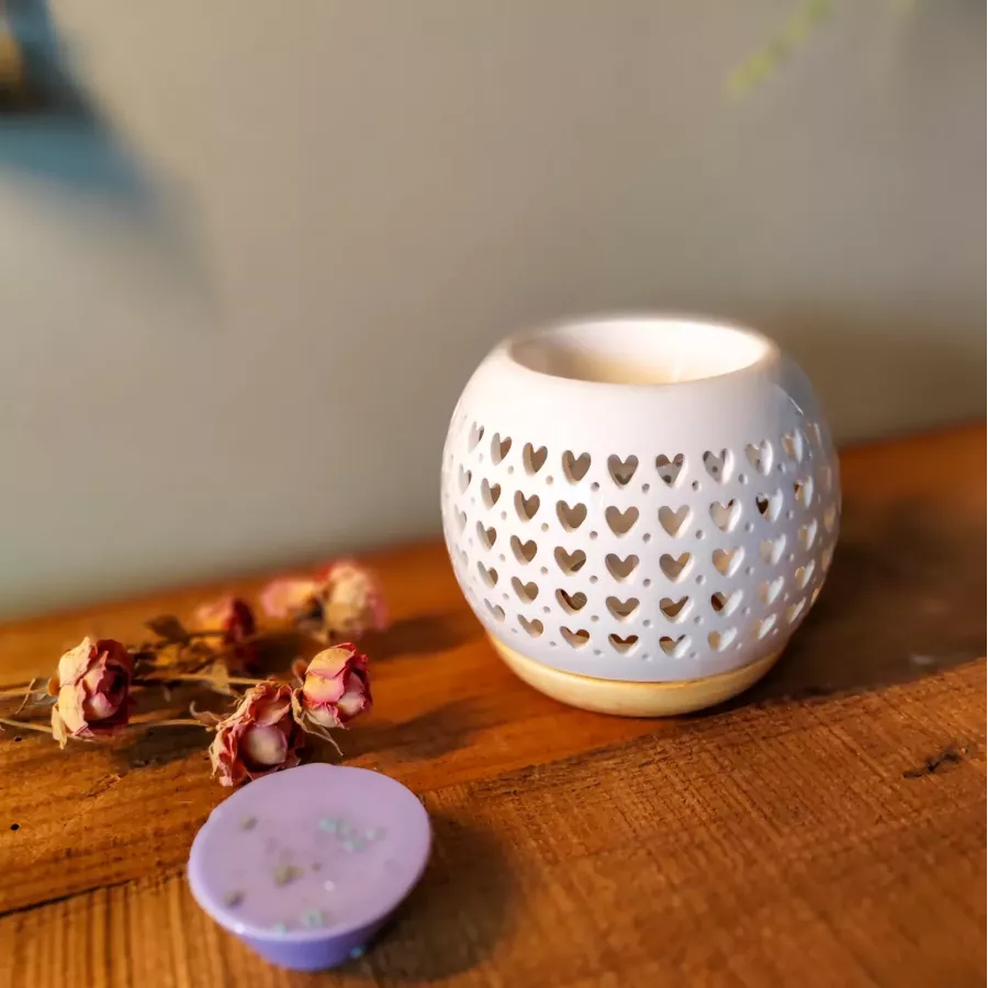 Brûle-parfum en céramique - Cœur lumineux