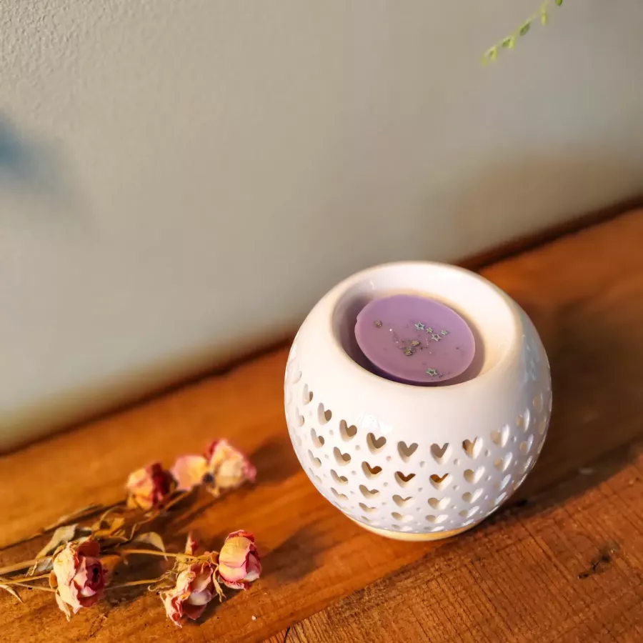 Brûle-parfum en céramique - Cœur lumineux