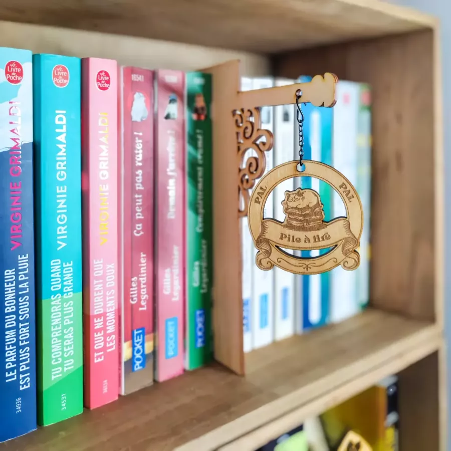 séparateur de livres bois arche calligraphique - décoration bibliothèque