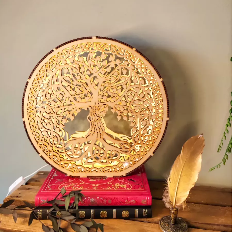 Lueur d’Yggdrasil - Luminaire en bois - 30 cm