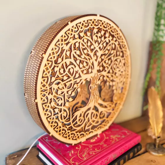 Lueur d’Yggdrasil - Luminaire en bois - 30 cm