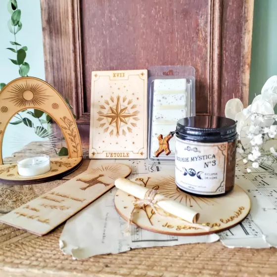 Bougie Mystica Imbolc en pot apothicaire avec croix de Brigid en bois