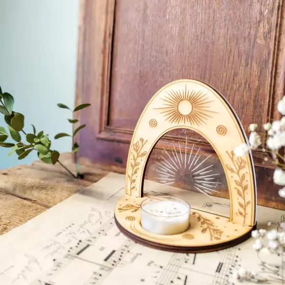 Arche de lumière en bois et acrylique avec bougie d’intention - autel Imbolc