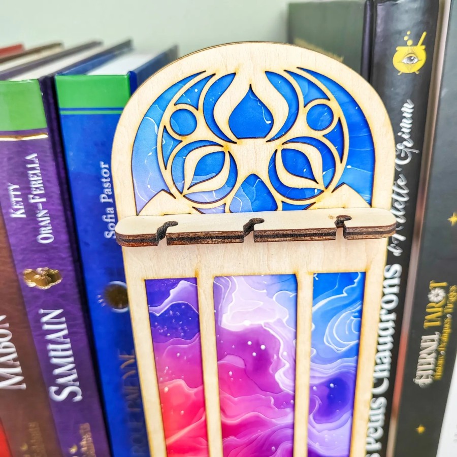 décoration bibliothèque flammes pendule