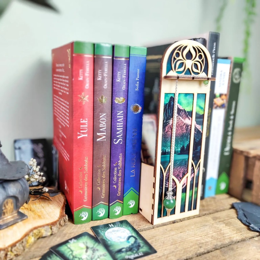 décoration bibliothèque aurores boréales pendule