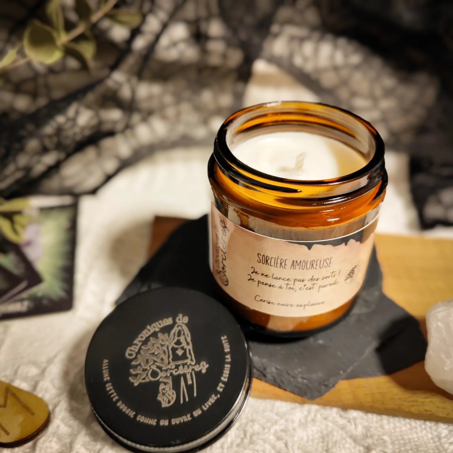 Bougie parfumée 90 g - Sorcière amoureuse - je pense à toi - Cerise Noire Explosive