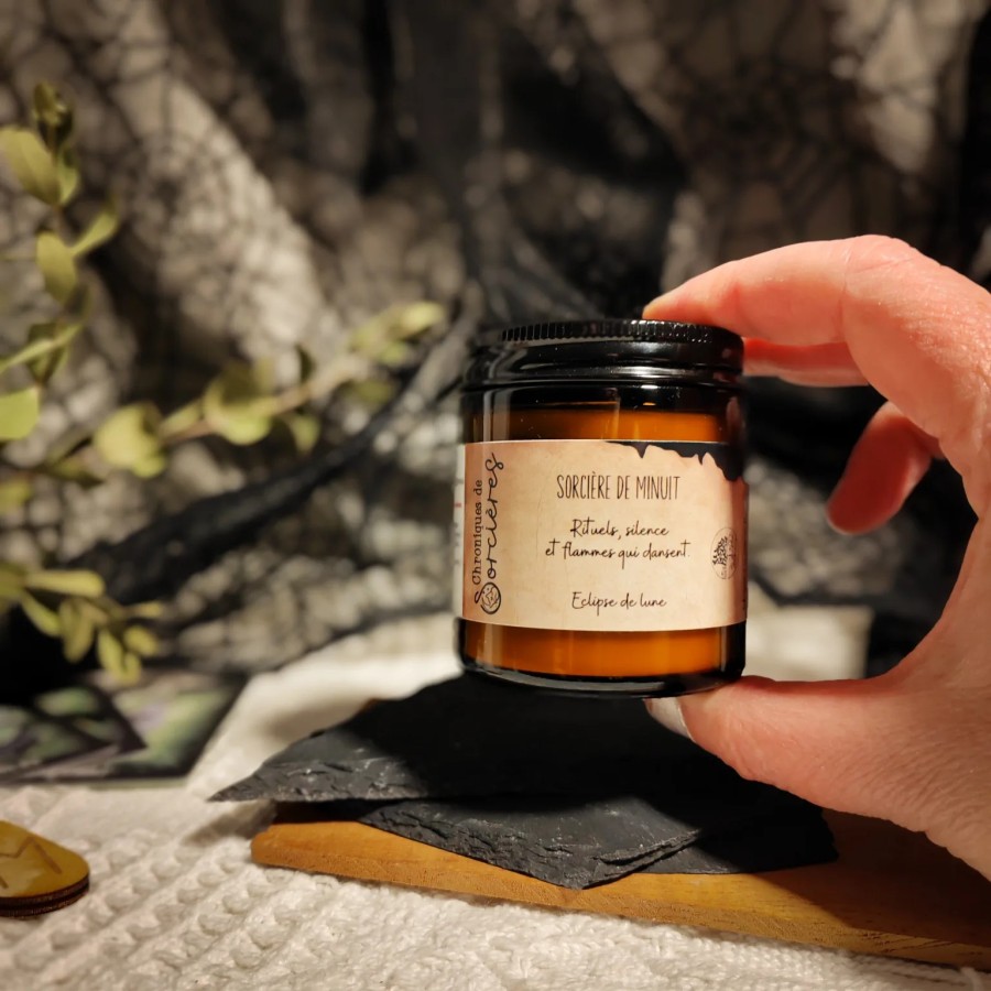Bougie parfumée 90 g - Sorcière de minuit - Rituels et silence  - Eclipse de Lune